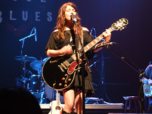 Erin McCarley live in Dallas 20081016
